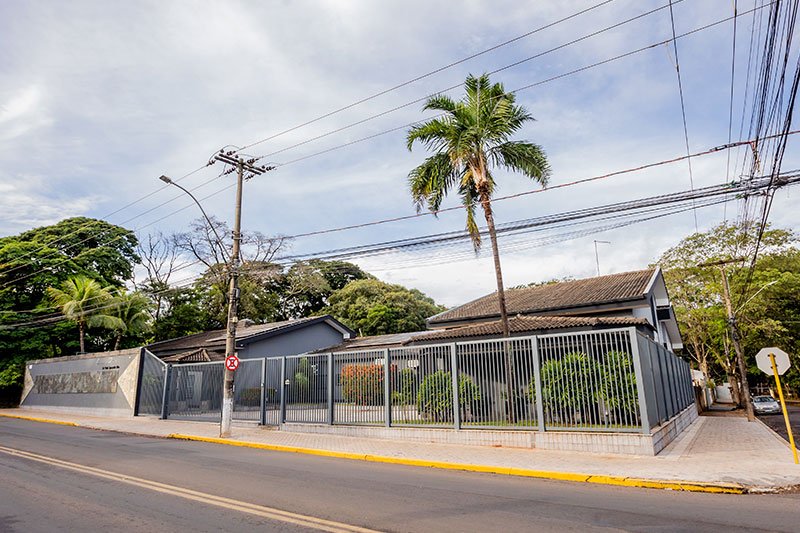 Clínica Dr. Paulo Spessotto — consultório da Dra. Marina Souza em Araçatuba